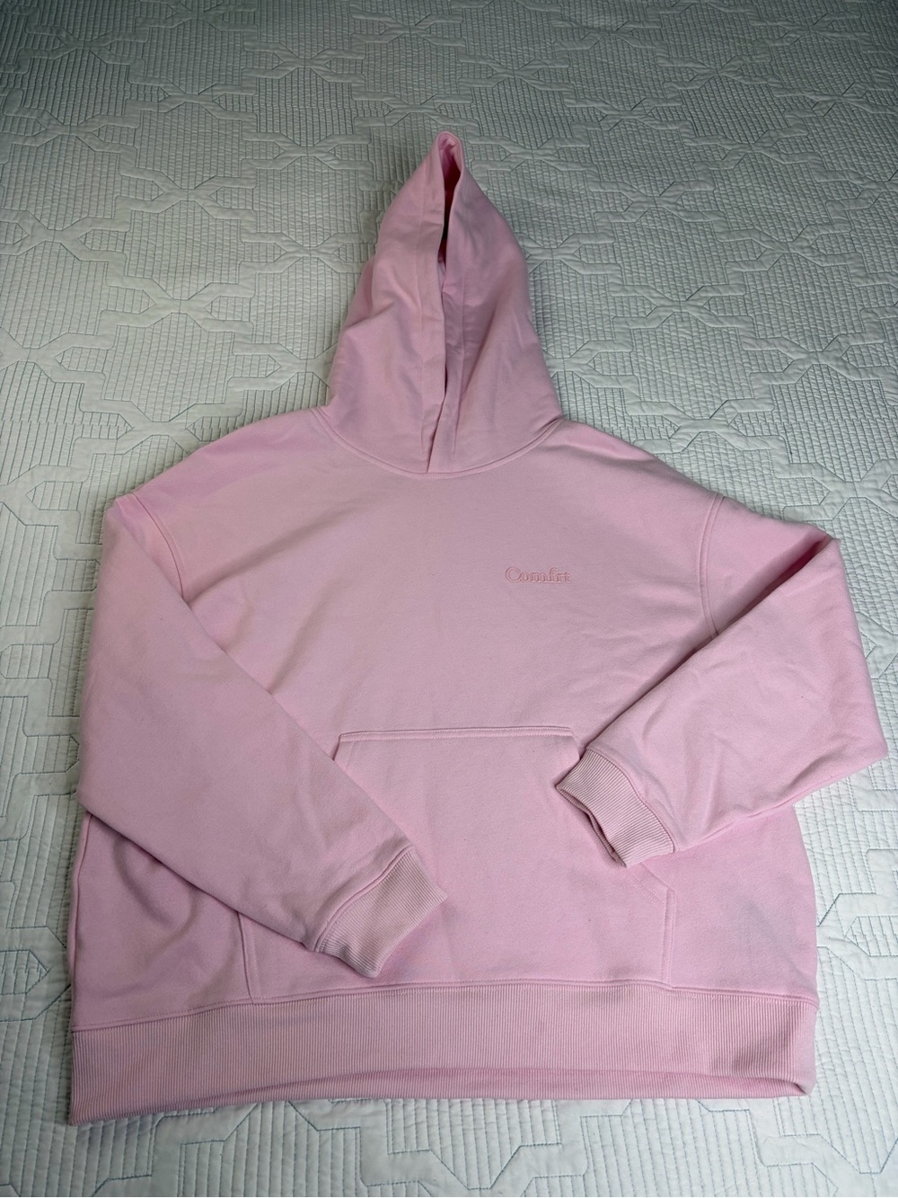 Comfrt Women's Pink Pullover Hoodie M Pastel Pockets Long Sleeve